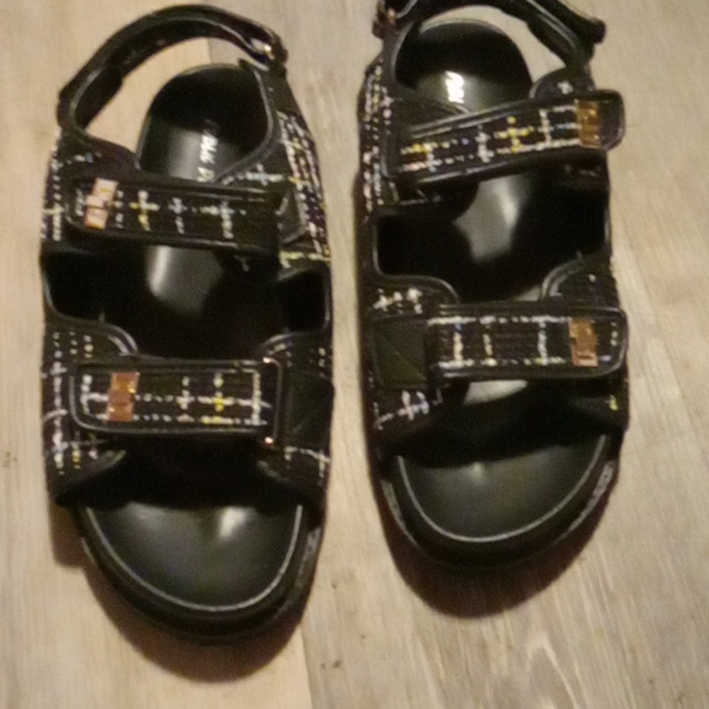 Public desire sandals new and box size 8